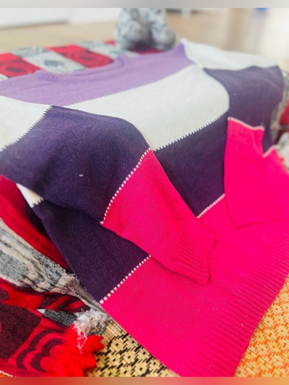 Colorblock Crewneck Sweater in Pink, Purple & White